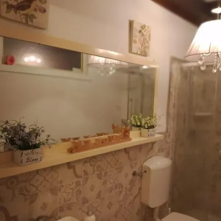 Il Casolare Del Vignolo Guest house *
